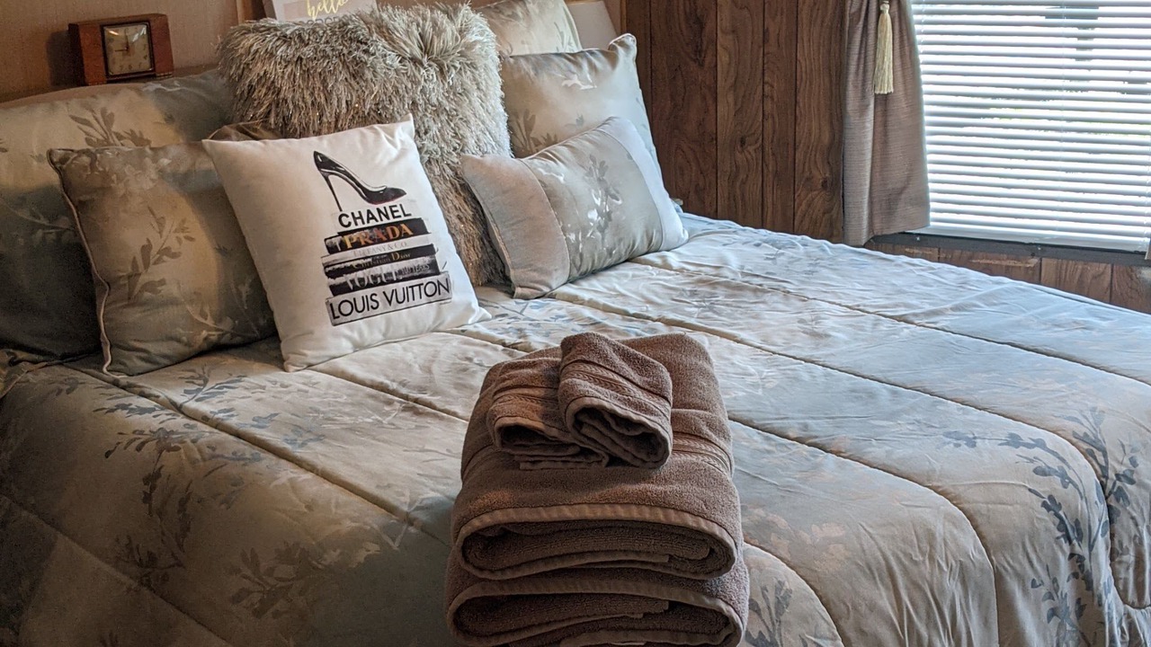 Photo of Bedroom in Grimstead
