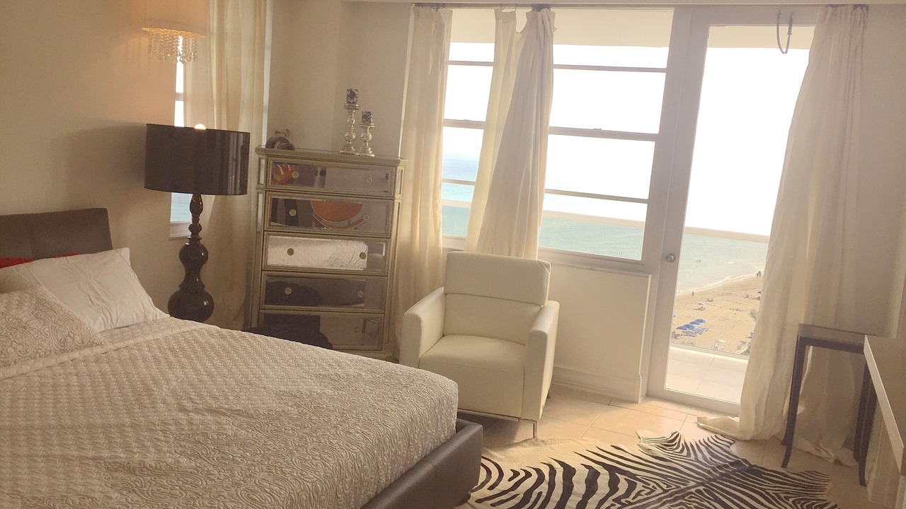 Photo of Bedroom in Hollywood South Central Beach