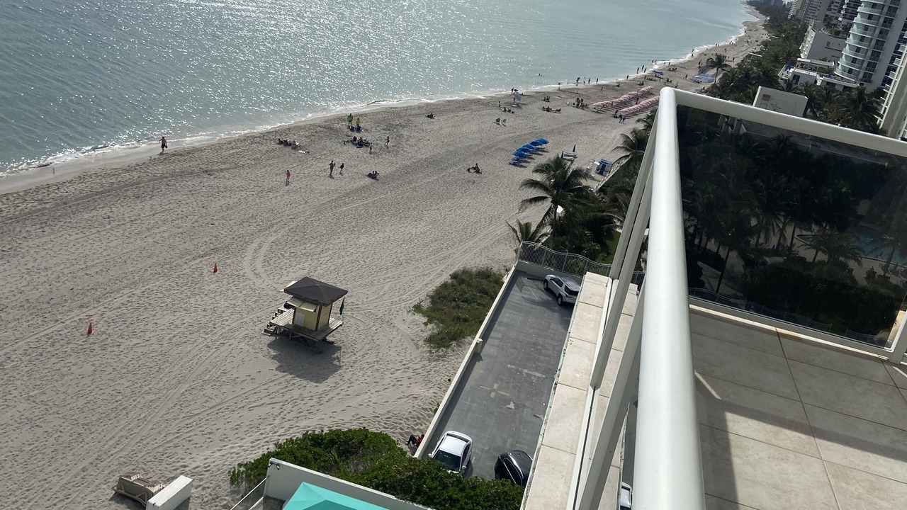 Photo of Outdoor in Hollywood South Central Beach