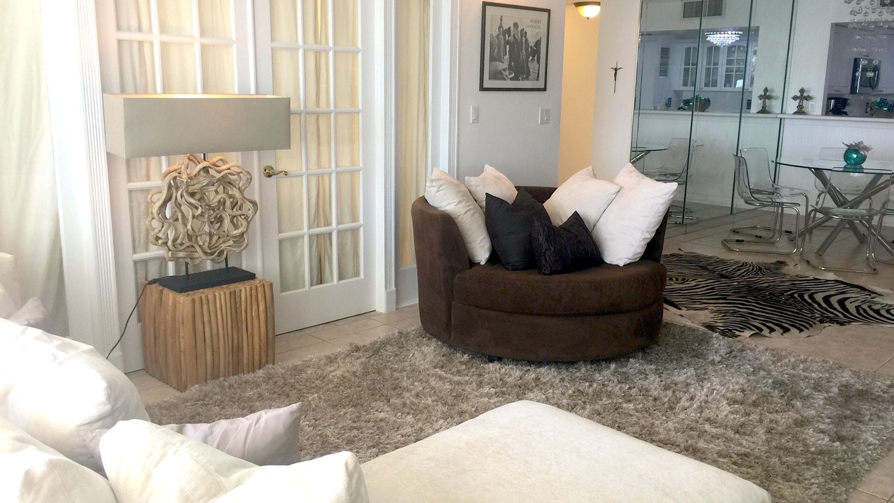 Photo of Livingroom in Hollywood South Central Beach