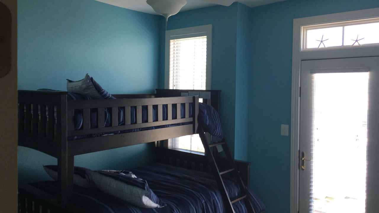 Photo of Bedroom in Sunset Island