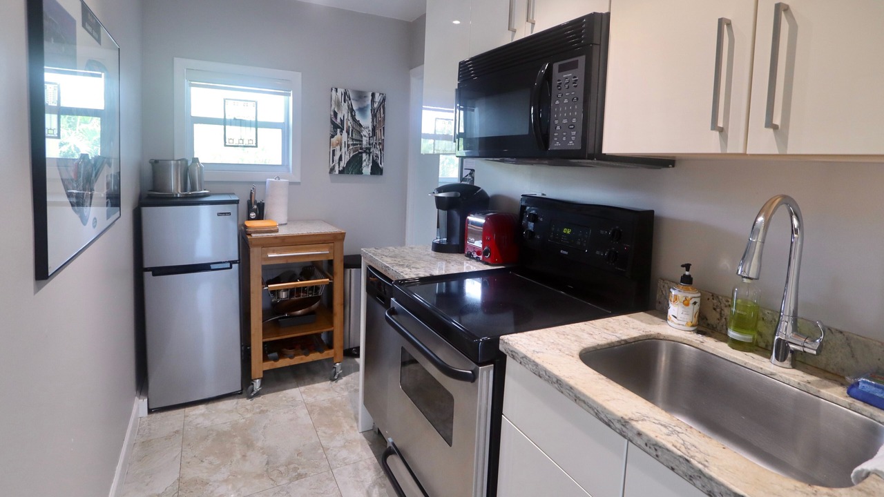 Photo of Kitchen in South Middle River