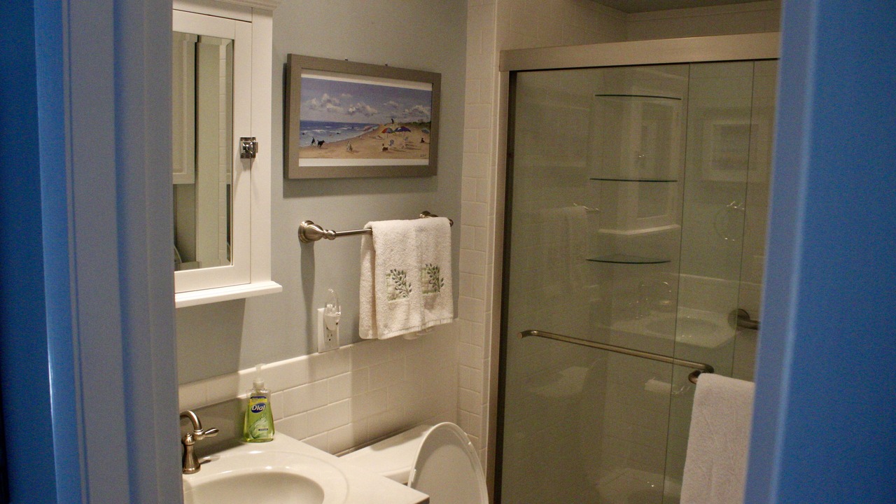 Photo of Bathroom in Fenwick Landing