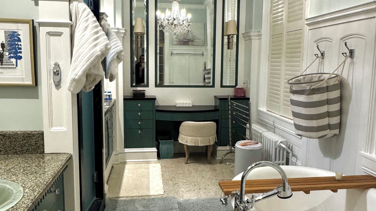 Photo of Bathroom in Historic District
