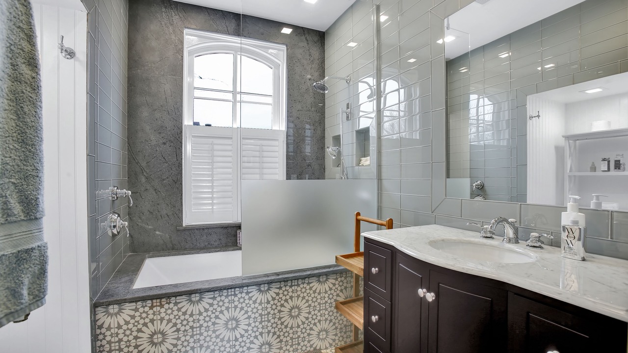 Photo of Bathroom in Historic District