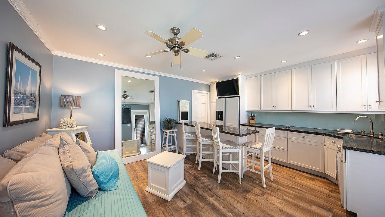 Photo of Livingroom in Hollywood