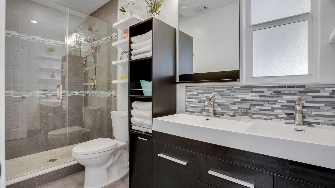 Photo of Bathroom in Hallandale Beach