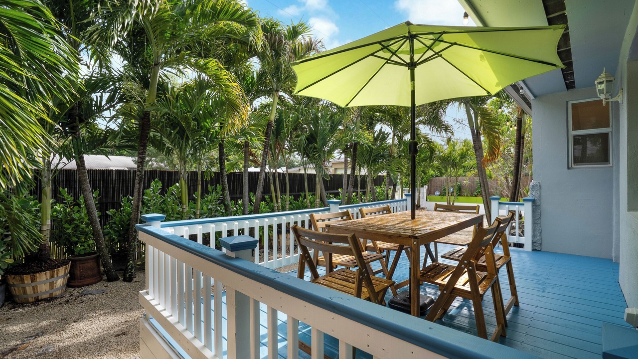 Photo of Outdoor in Hallandale Beach