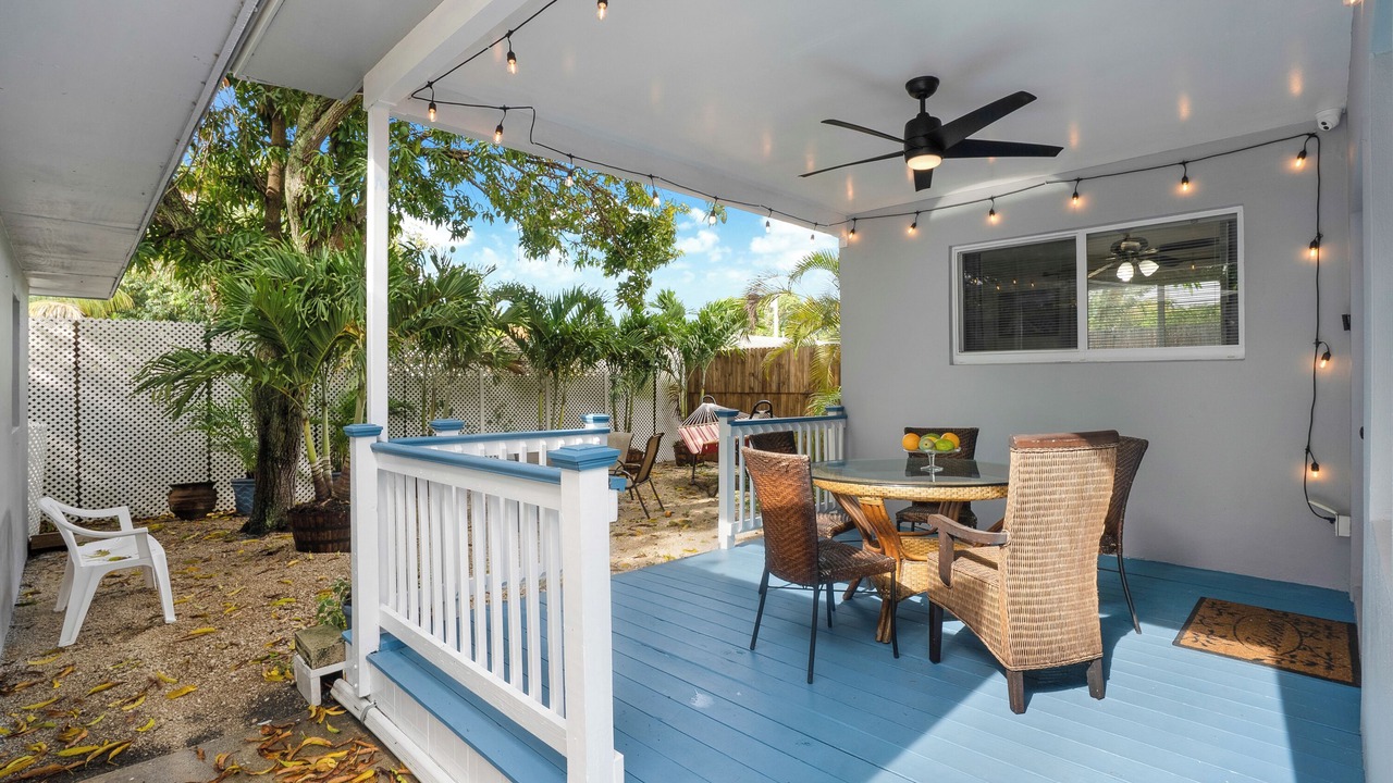 Photo of Outdoor in Hallandale Beach