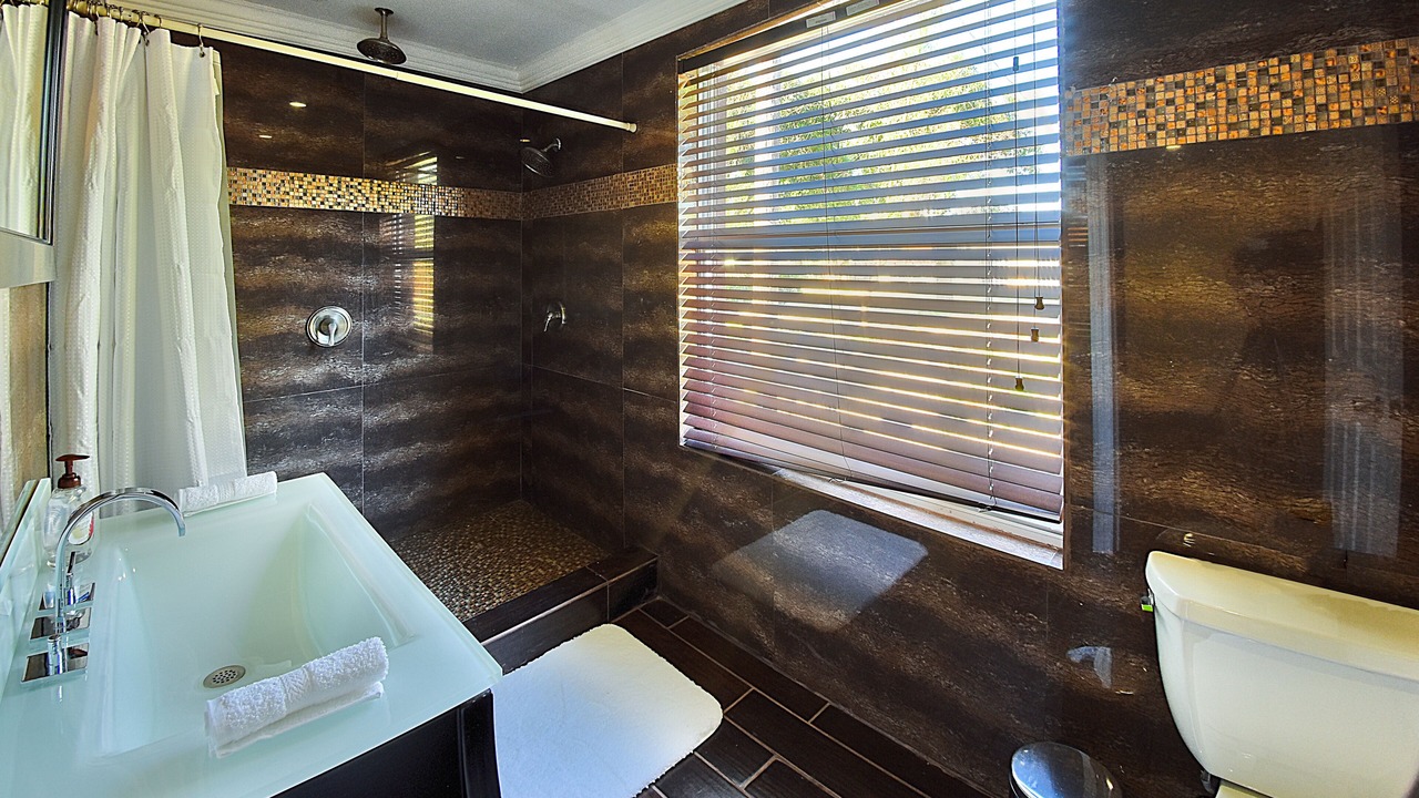 Photo of Bathroom in Highland Garden
