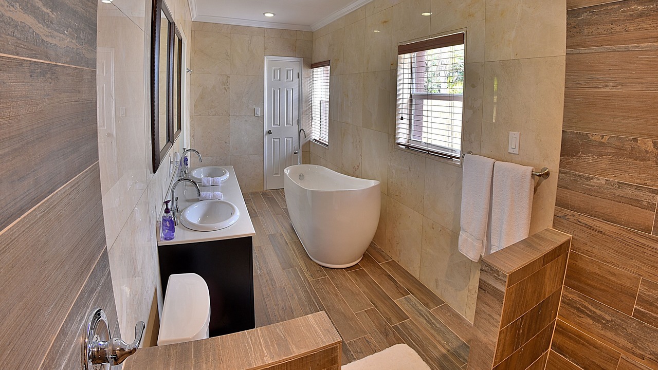 Photo of Bathroom in Highland Garden