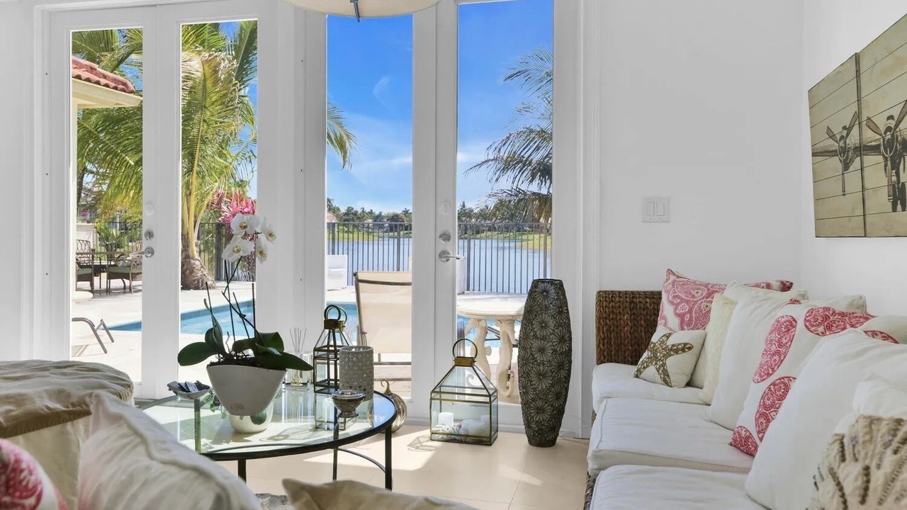 Photo of Livingroom in Boca Raton
