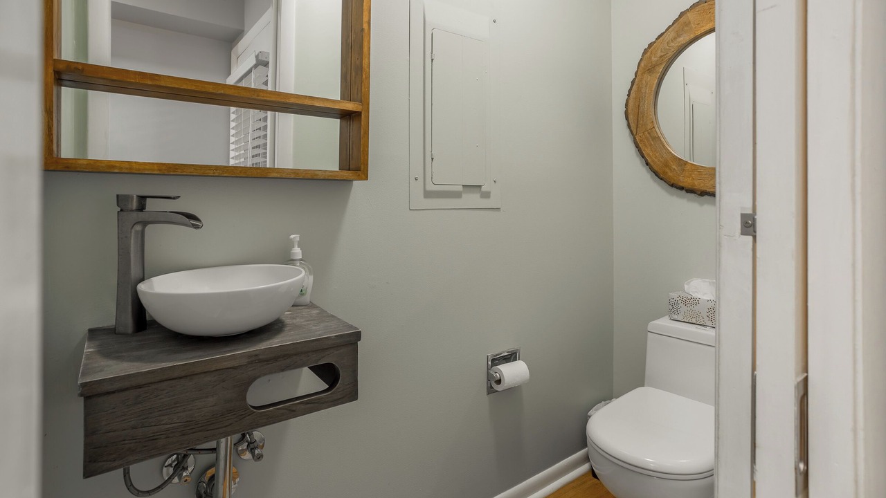 Photo of Bedroom in Country Club Estates