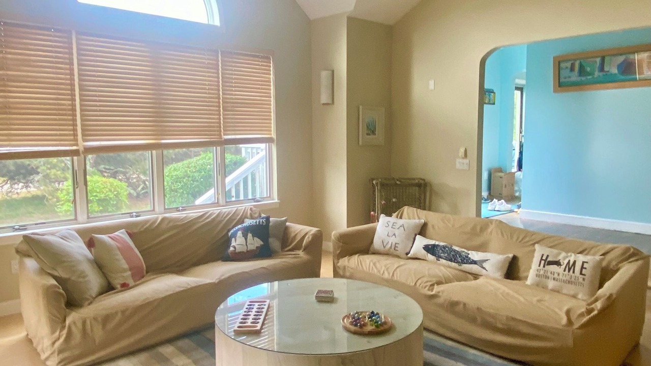 Photo of Livingroom in North Truro