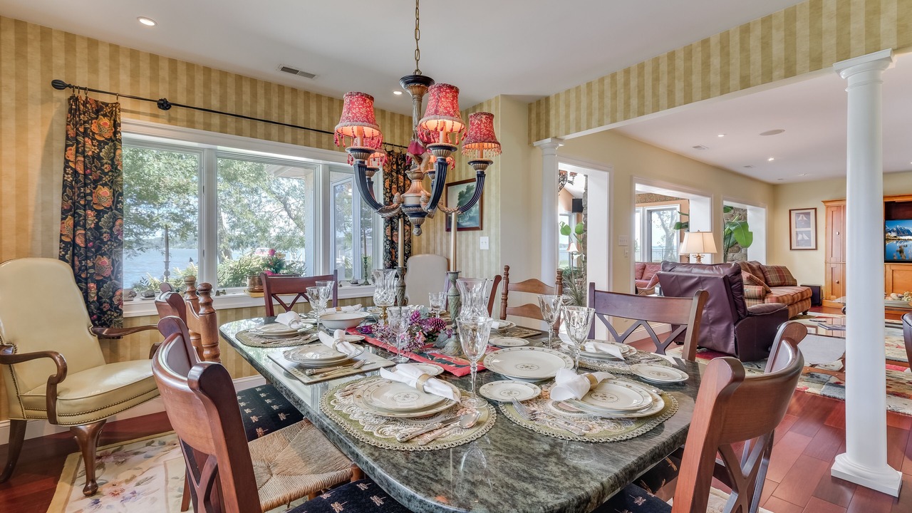 Photo of Livingroom in Chesapeake City