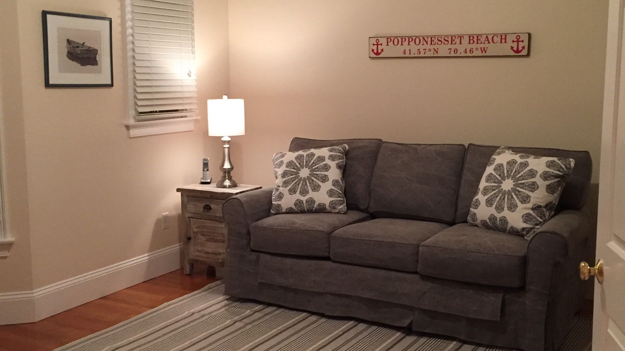 Photo of Bedroom in Popponesset