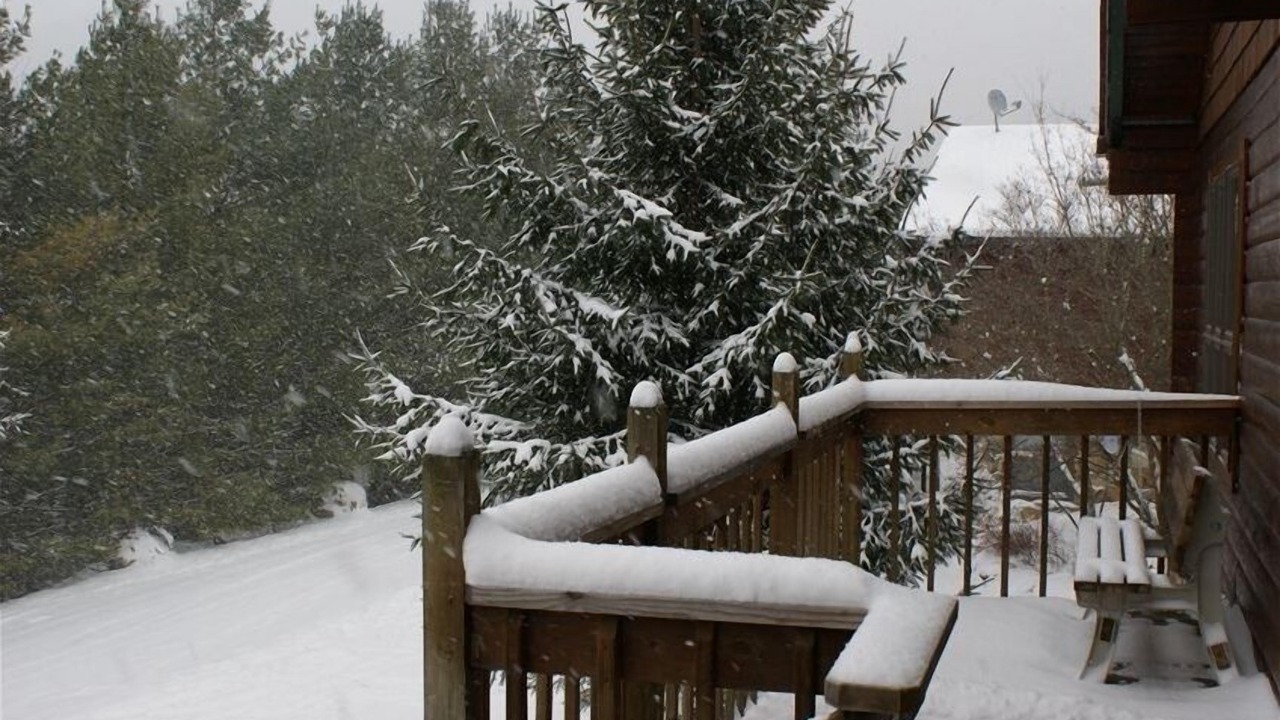 Photo of Outdoor in Snowshoe