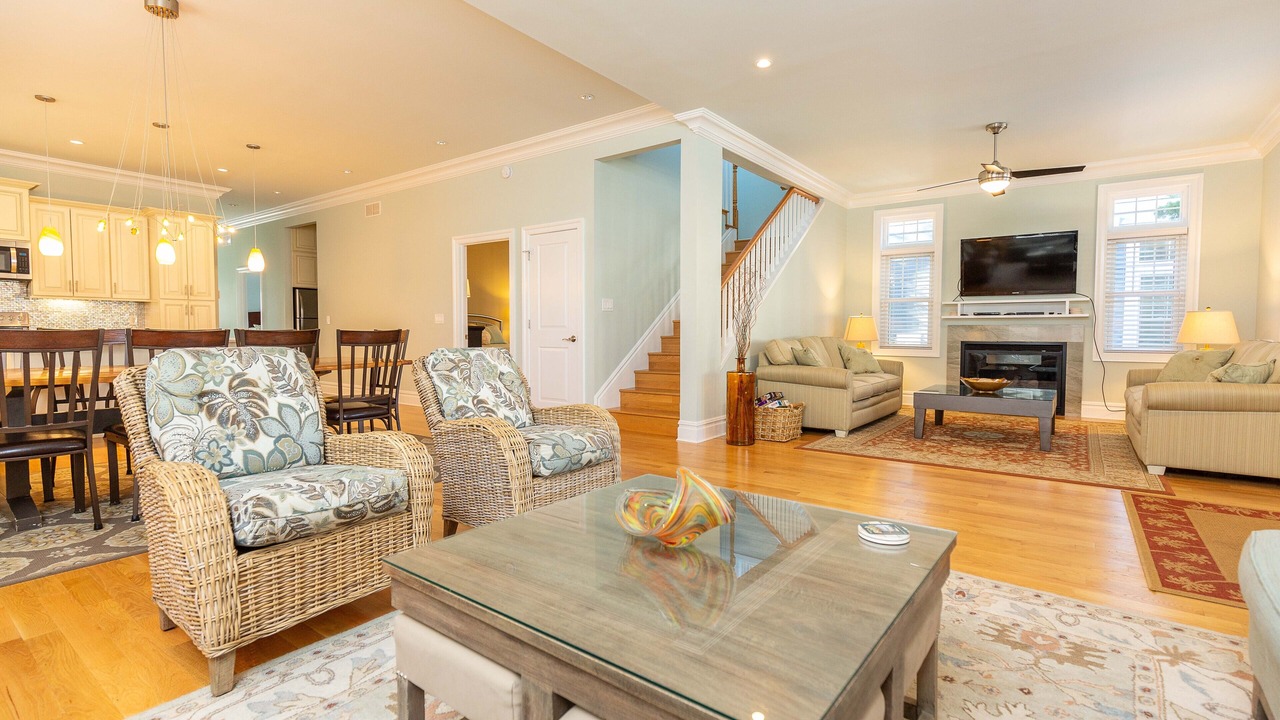 Photo of Bedroom in Country Club Estates