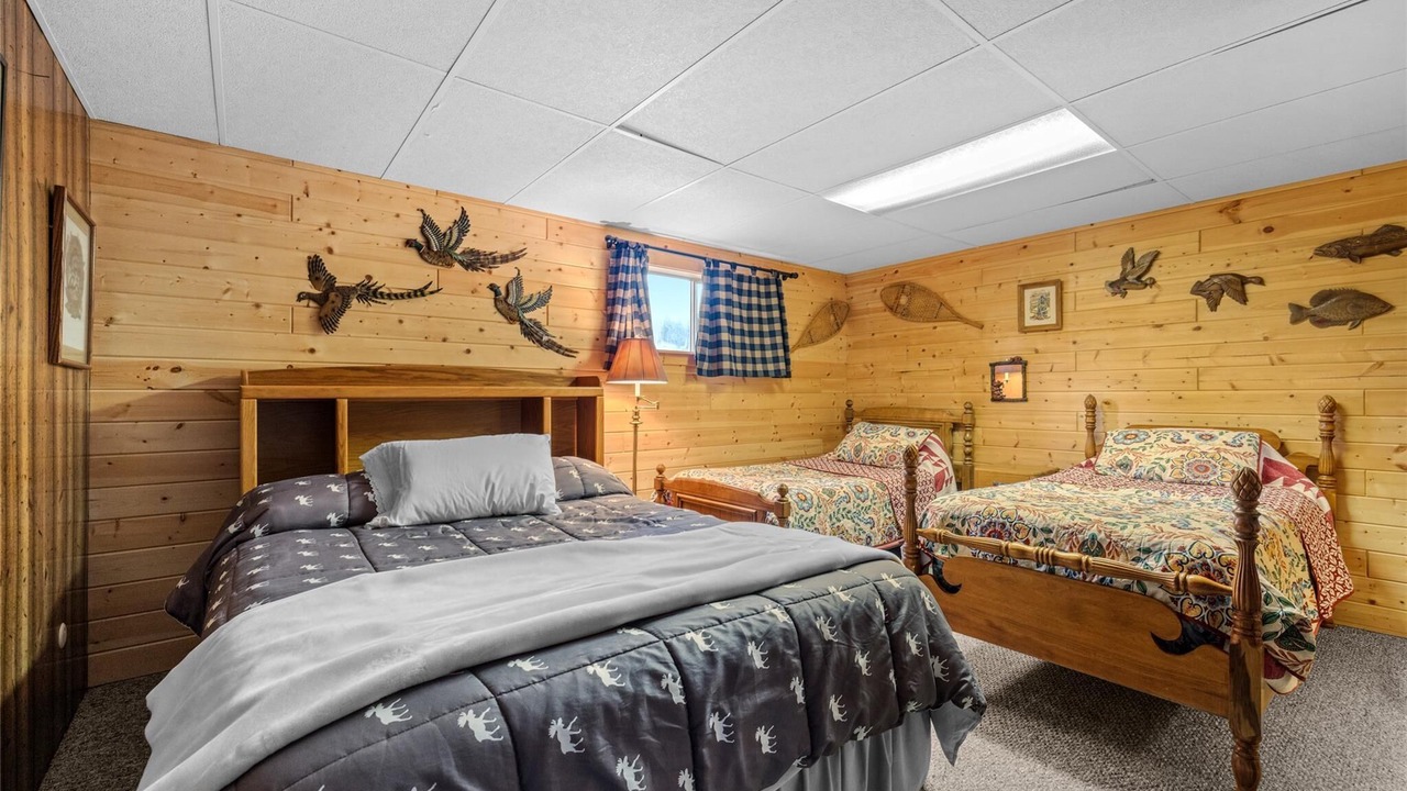 Photo of Bedroom in Lakeside