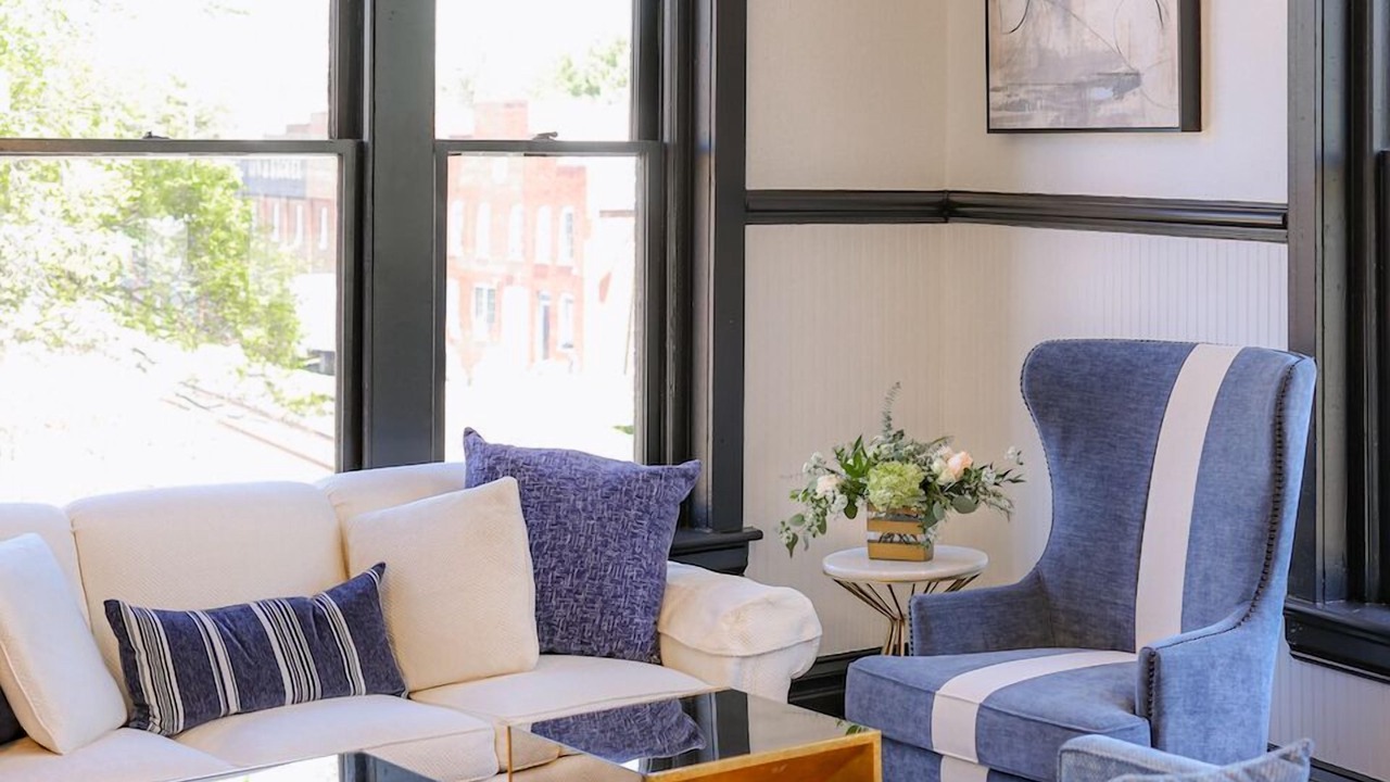 Photo of Livingroom in Orange