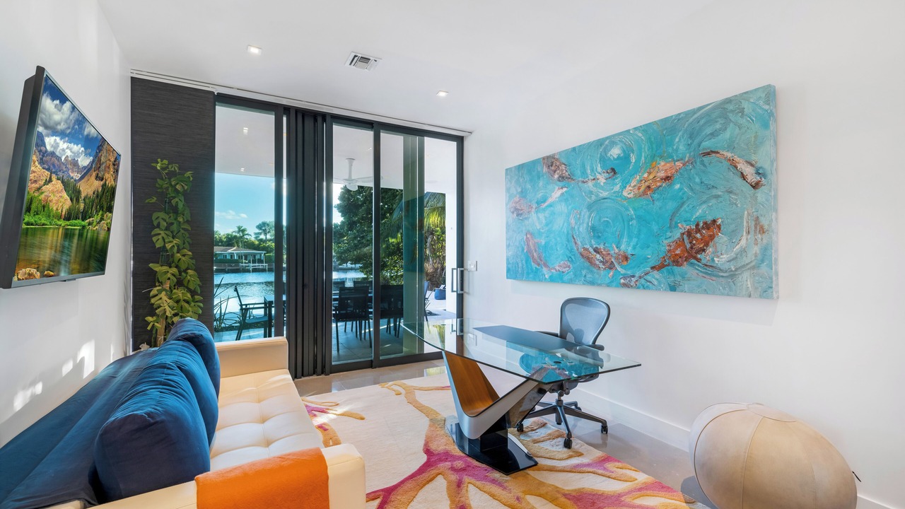 Photo of Livingroom in Central Fort Lauderdale