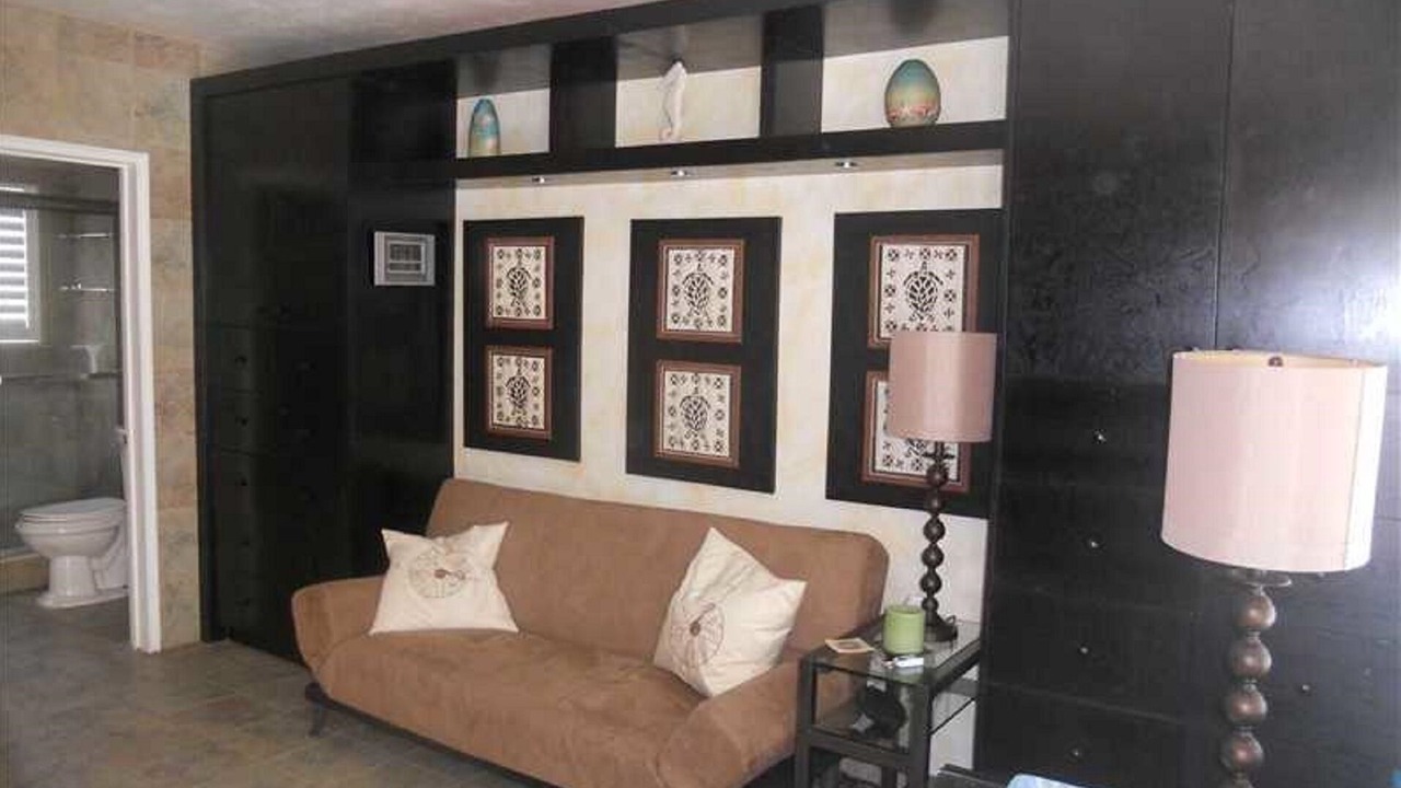 Photo of Livingroom in Hollywood South Central Beach