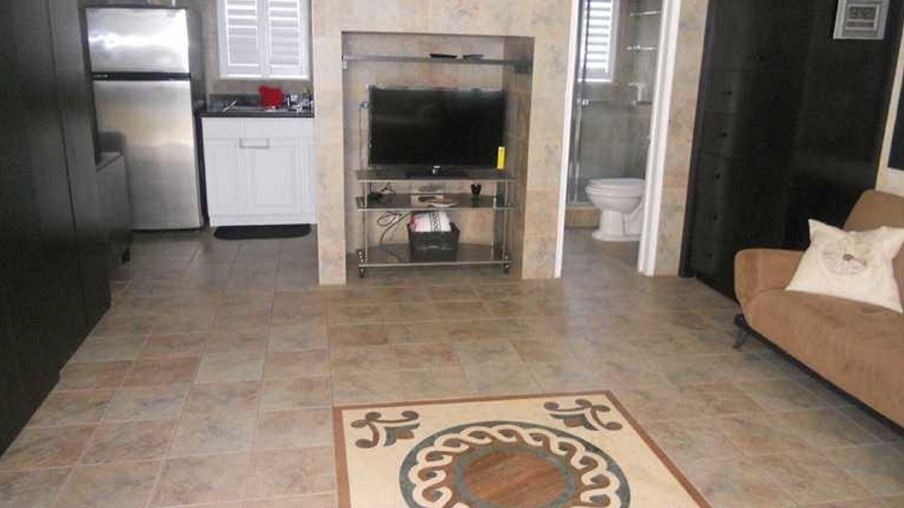 Photo of Livingroom in Hollywood South Central Beach