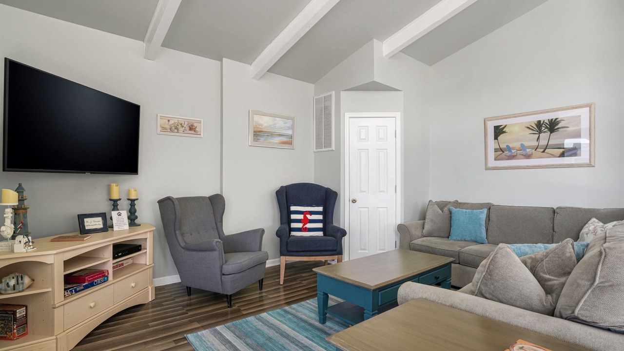 Photo of Livingroom in North Ocean City