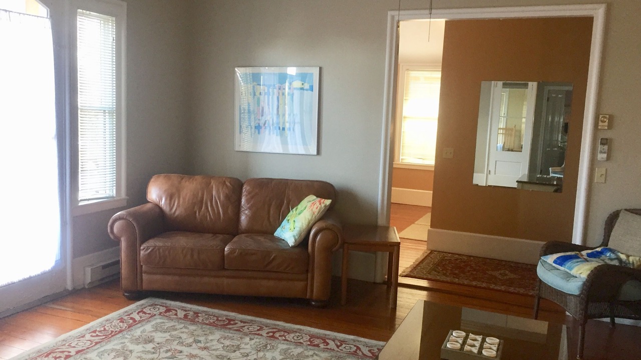 Photo of Bedroom in Circuit Avenue