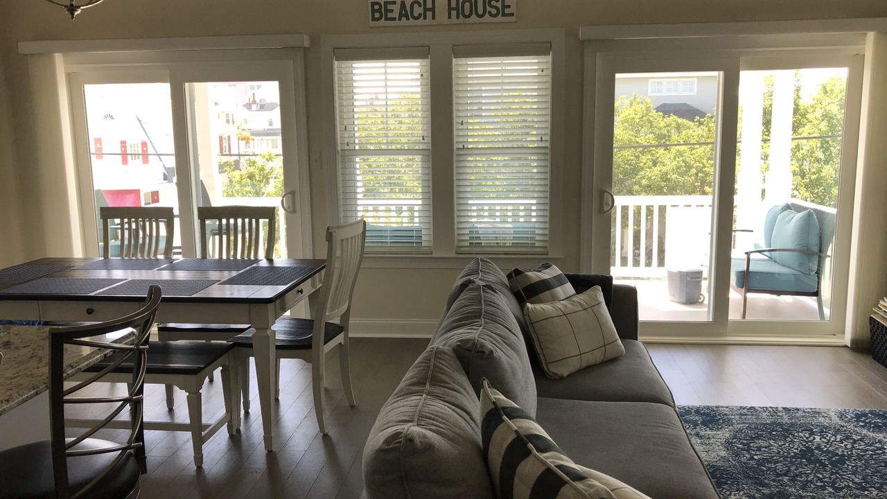 Photo of Livingroom in North End