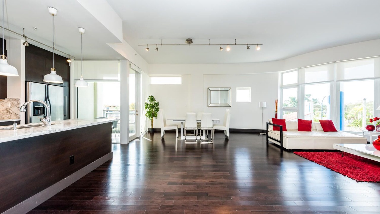 Photo of Livingroom in Northeast Miami
