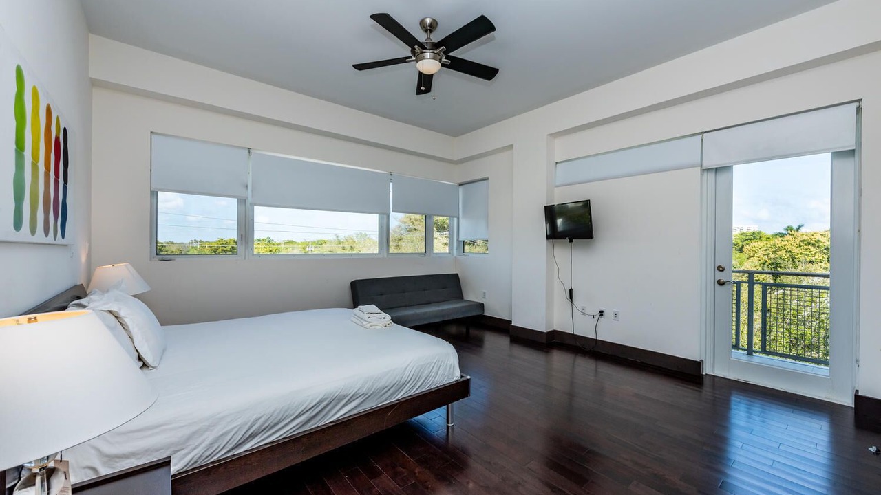 Photo of Bedroom in Northeast Miami
