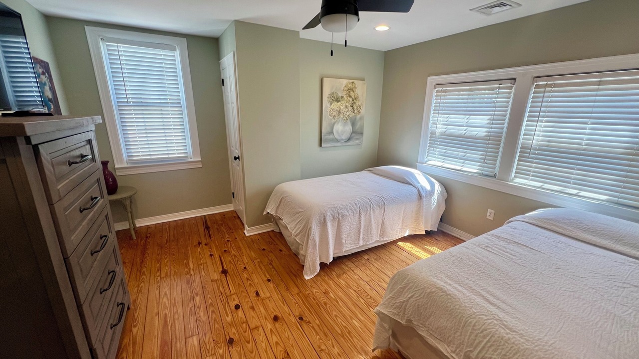 Photo of Bedroom in Seaside Heights
