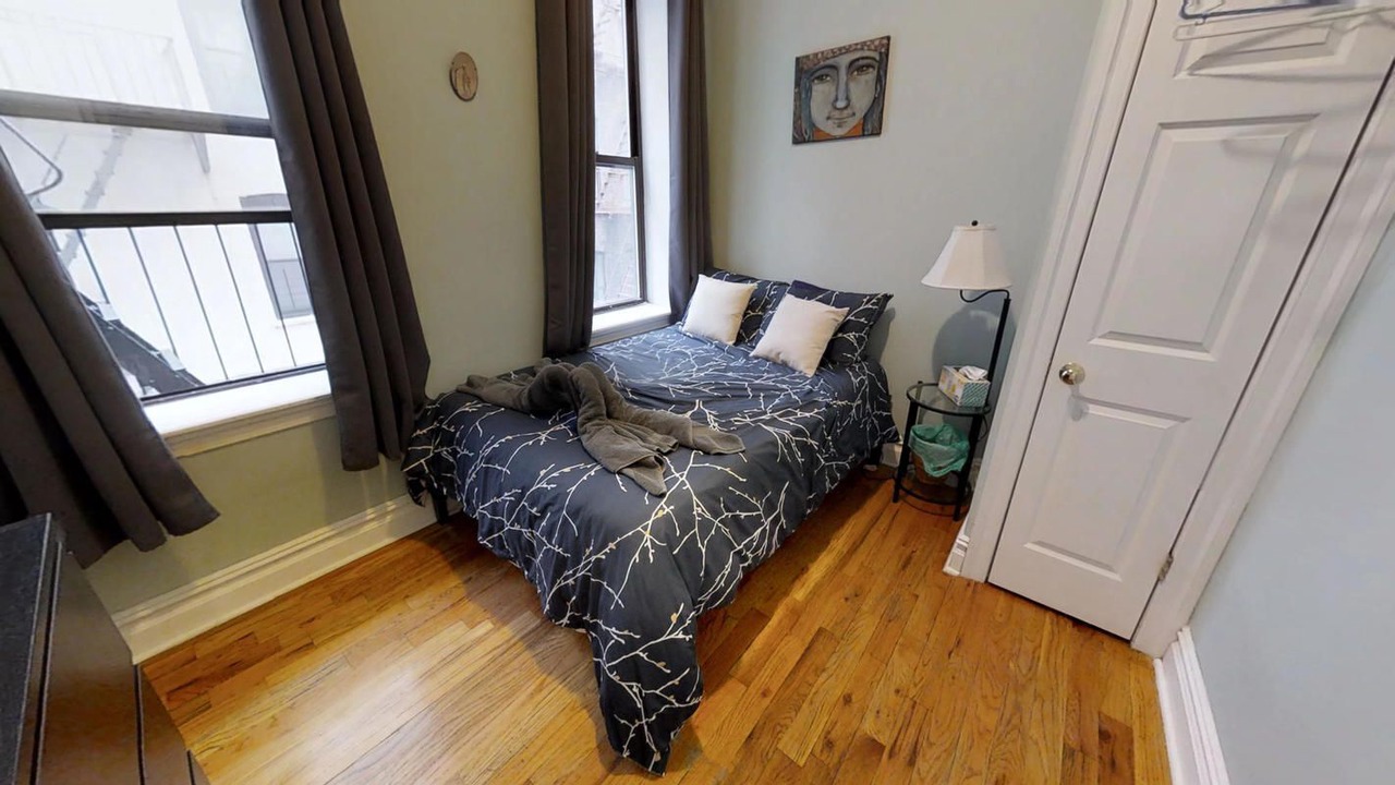Photo of Bedroom in Manhattan Valley