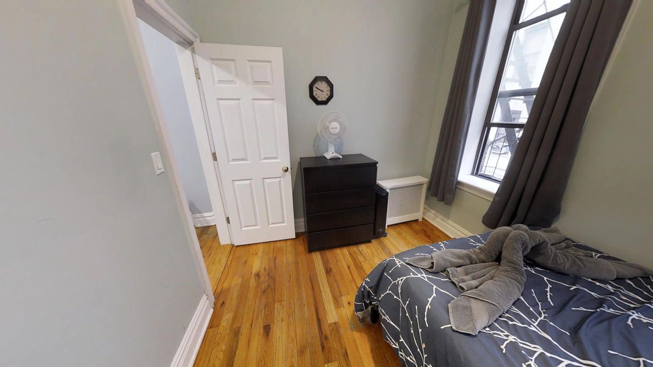 Photo of Bedroom in Manhattan Valley