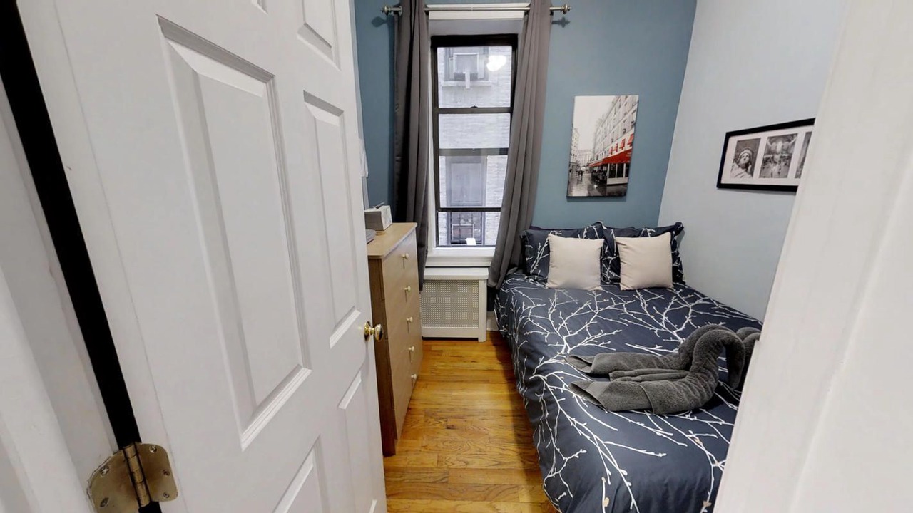 Photo of Bedroom in Manhattan Valley