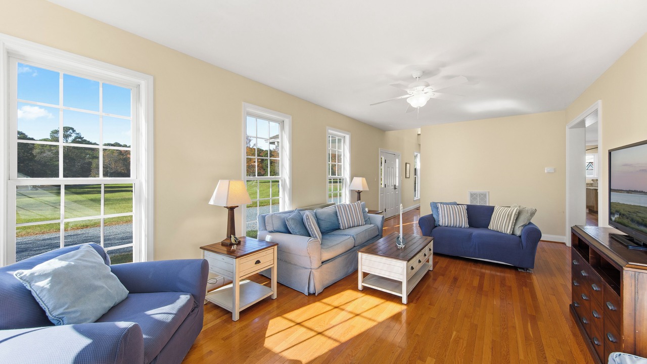 Photo of Livingroom in Cambridge