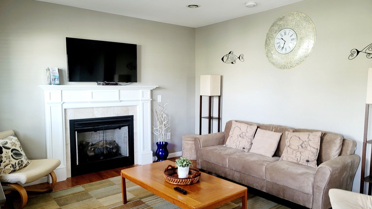 Photo of Livingroom in Colonial Beach