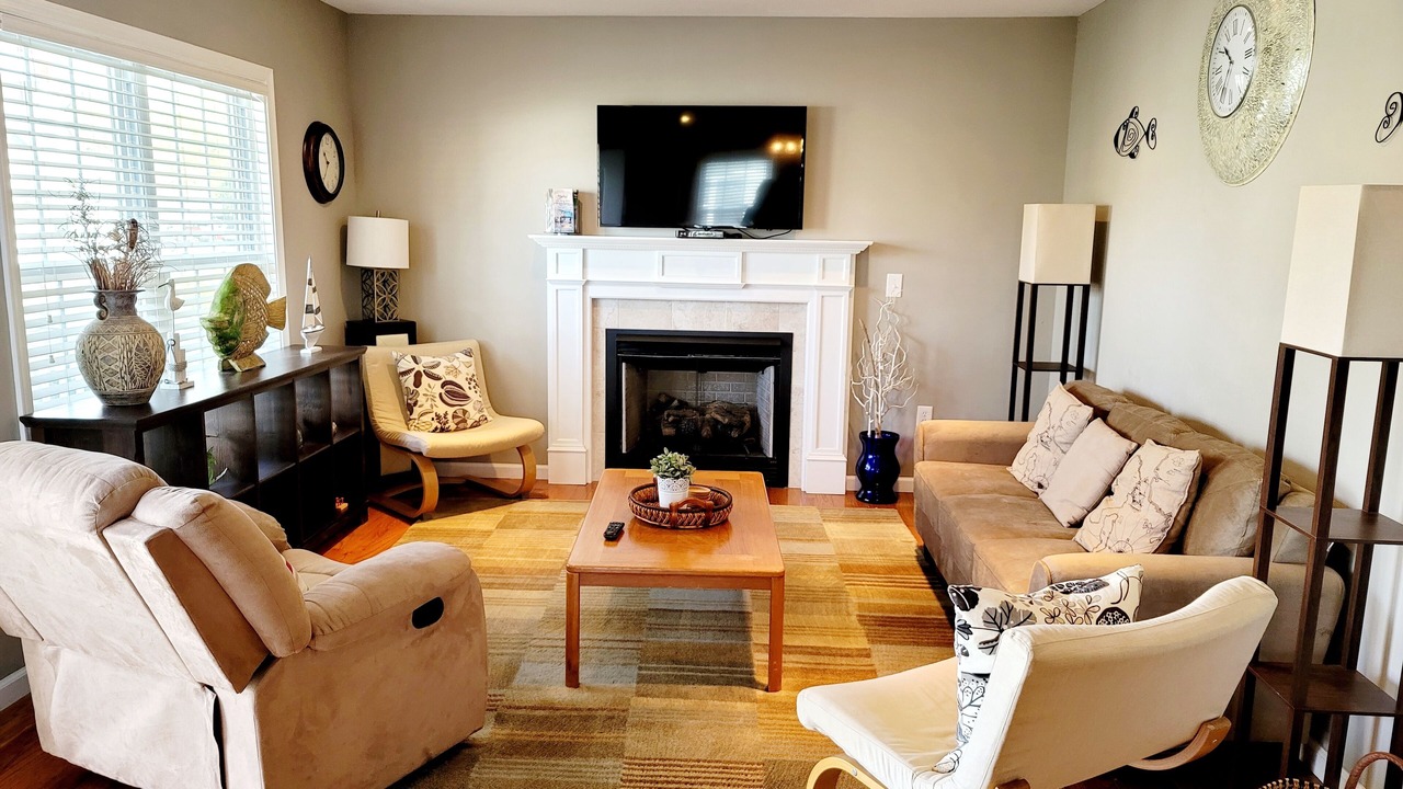 Photo of Livingroom in Colonial Beach