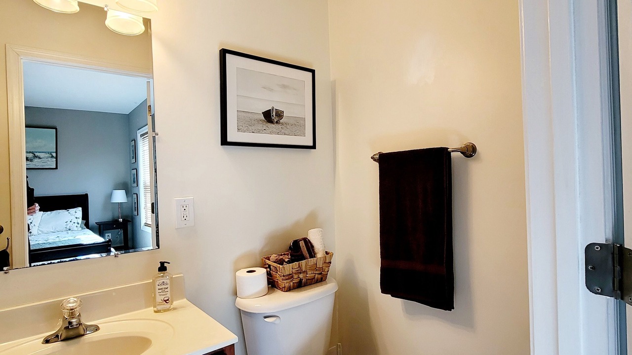 Photo of Bathroom in Colonial Beach
