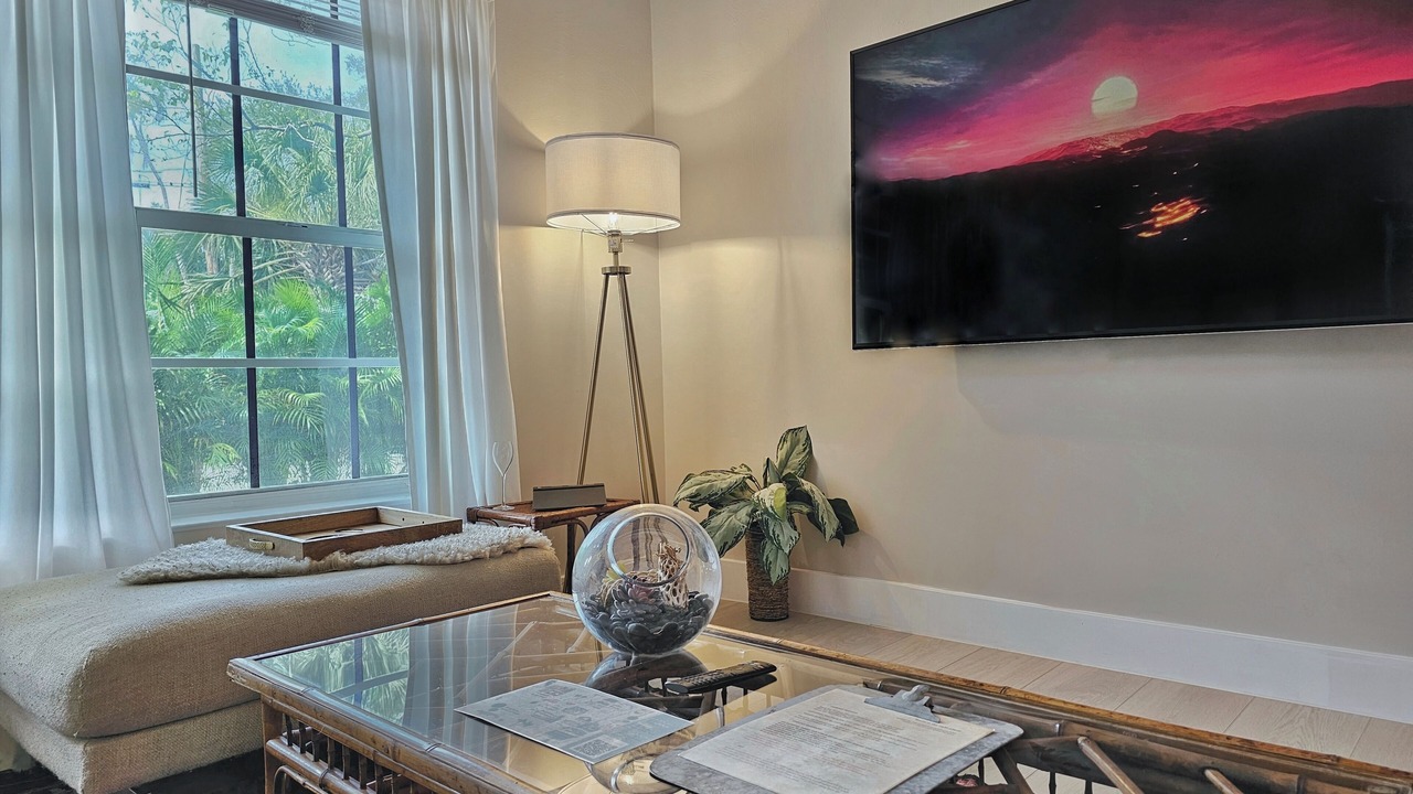 Photo of Livingroom in River Oaks
