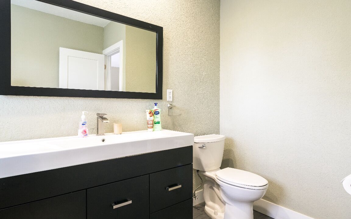 Photo of Bathroom in Progresso Village