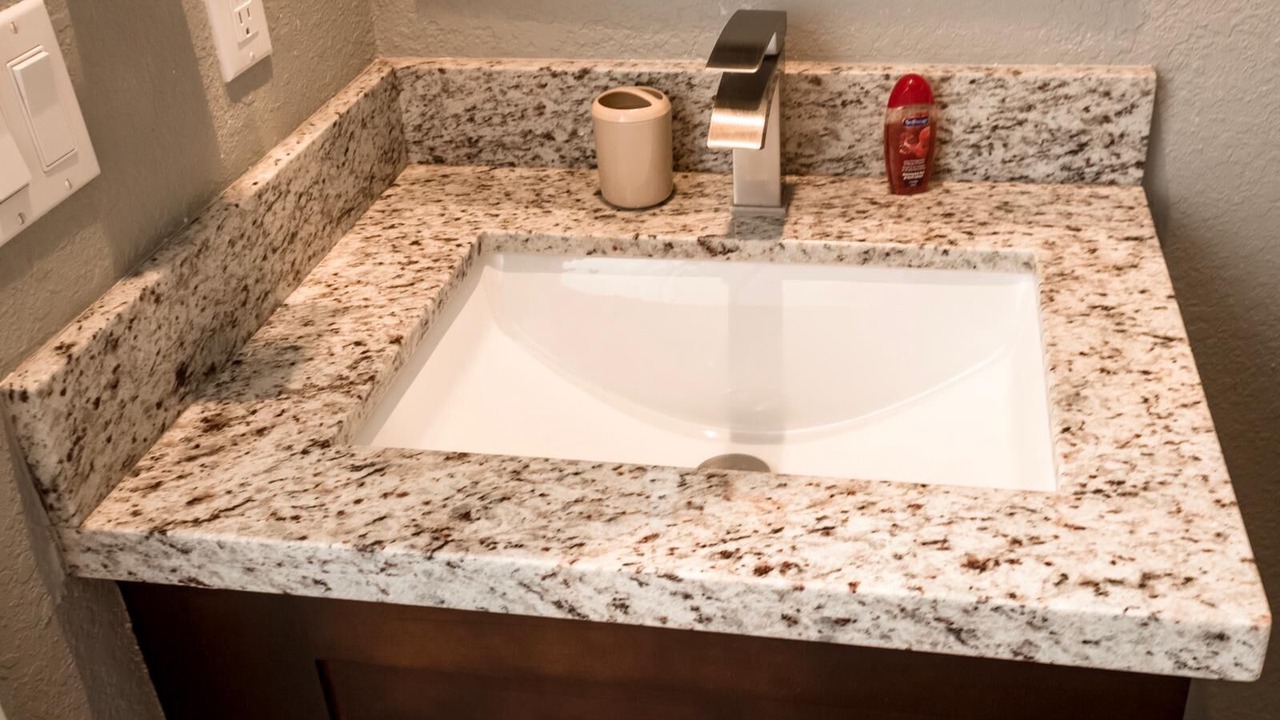 Photo of Bathroom in Progresso Village