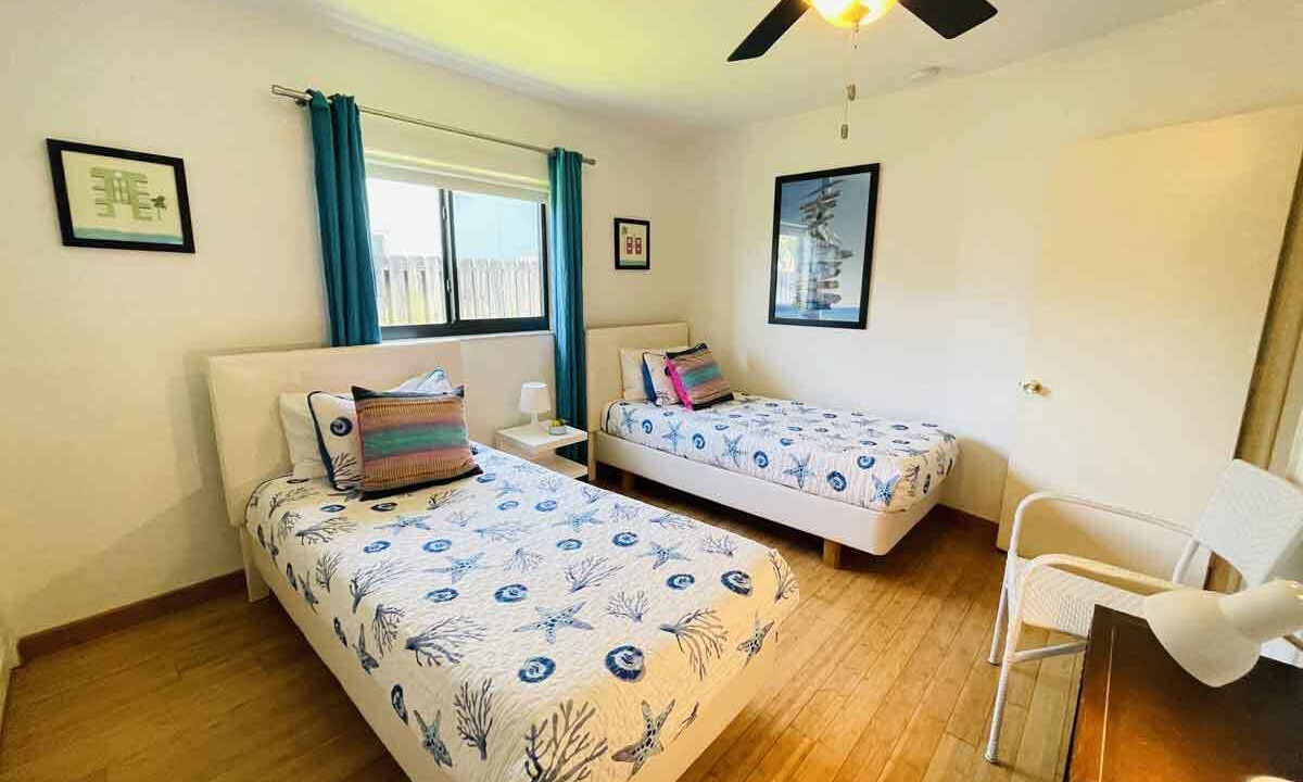 Photo of Bedroom in Coral Ridge Isles