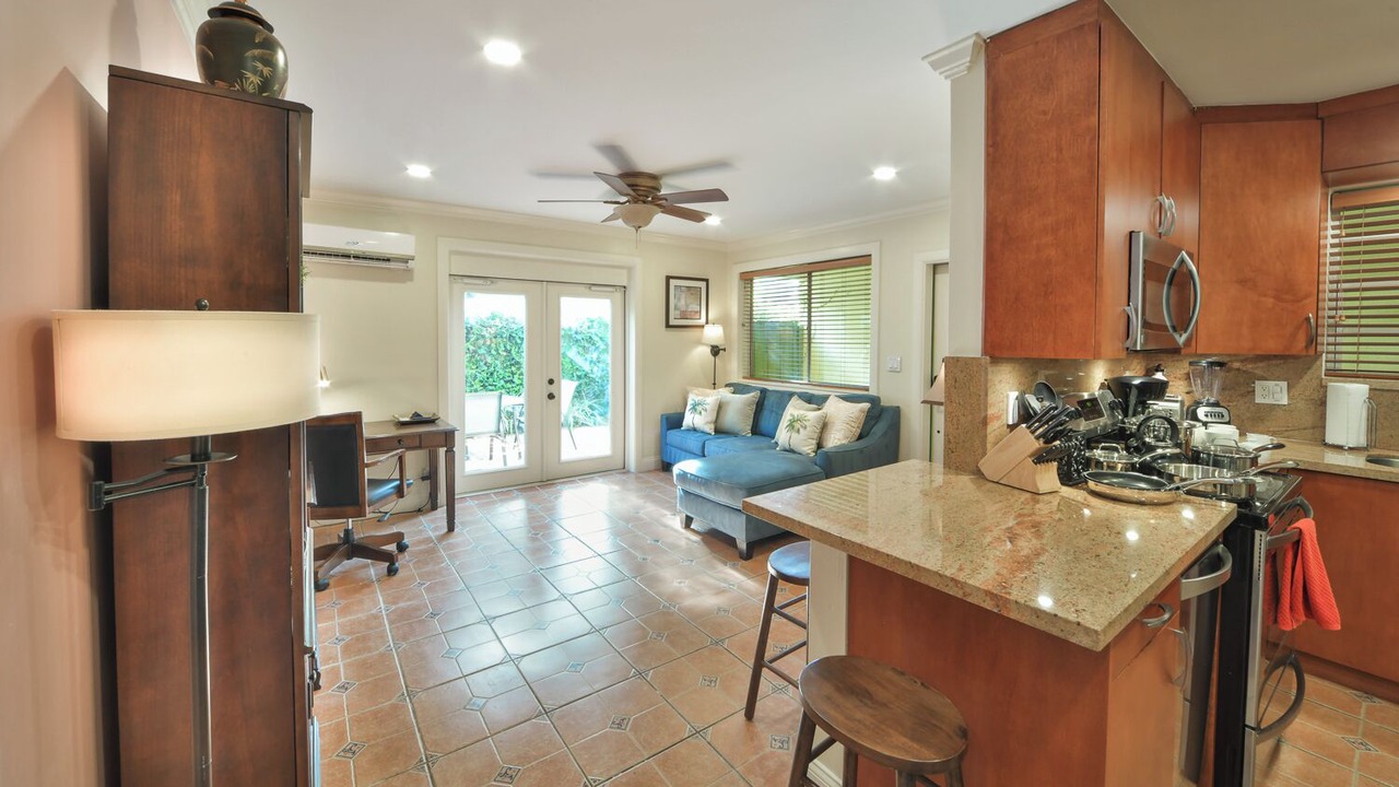 Photo of Bedroom in Wilton Manors