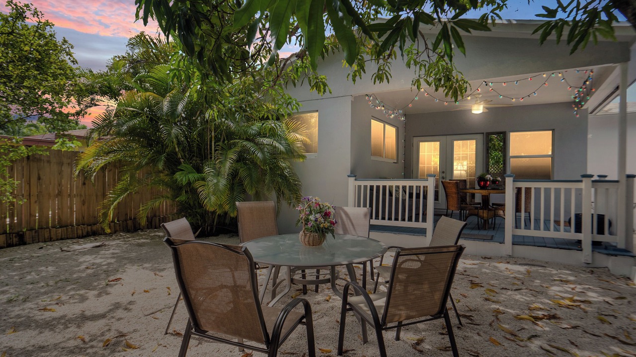 Photo of Outdoor in Hallandale Beach