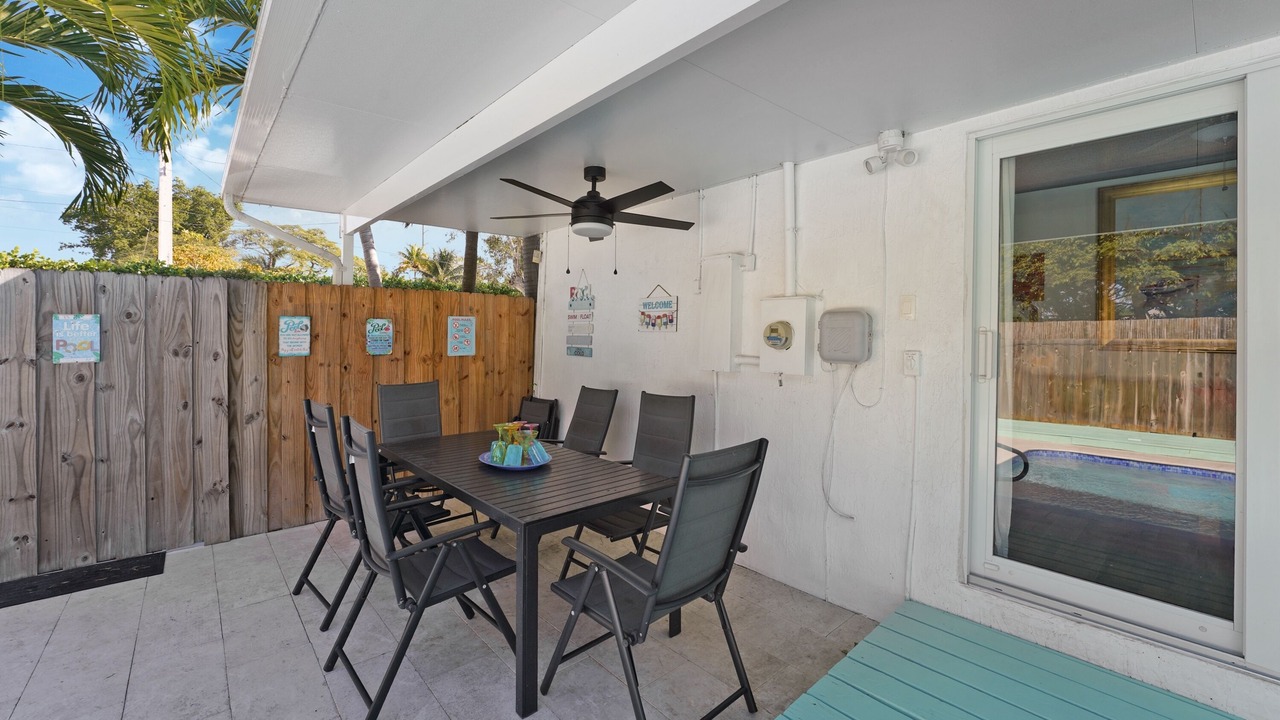 Photo of Outdoor in Hallandale Beach