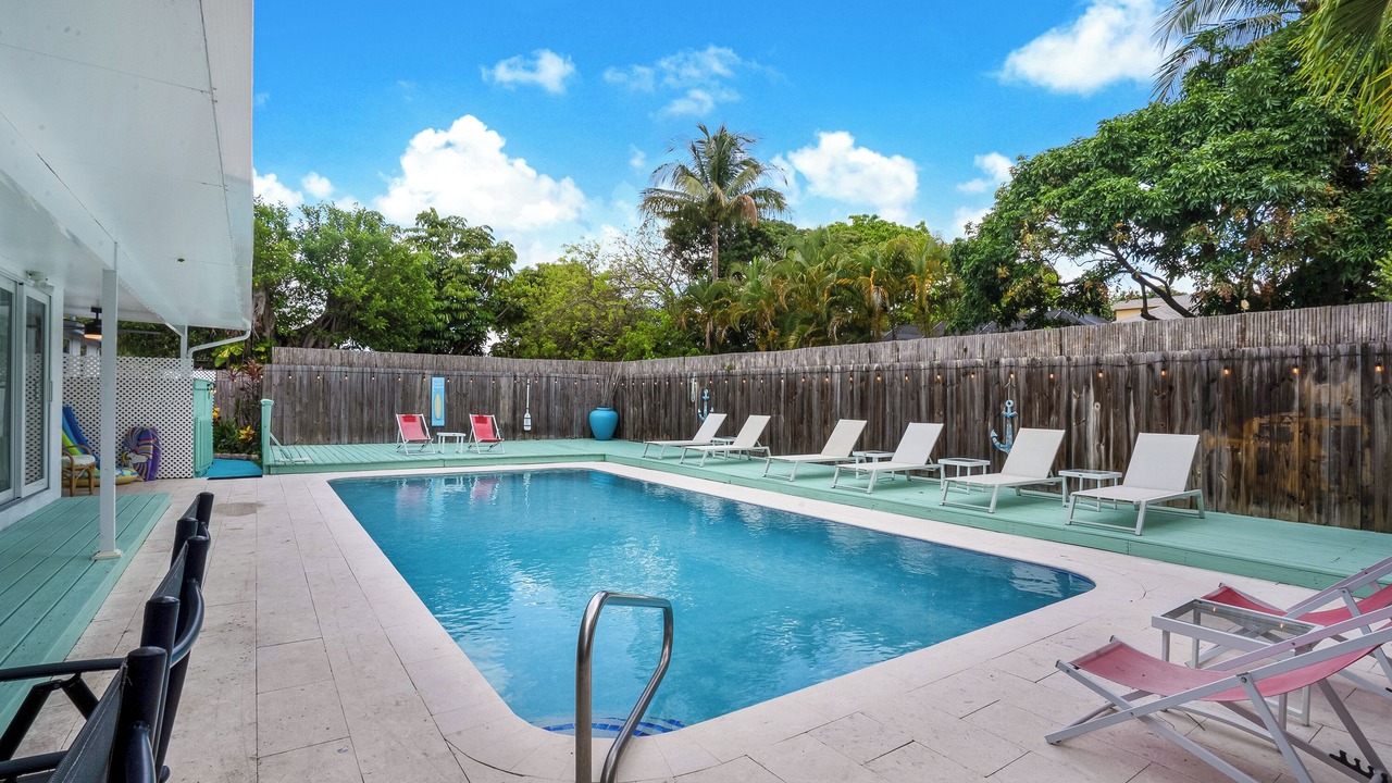 Photo of Outdoor in Hallandale Beach
