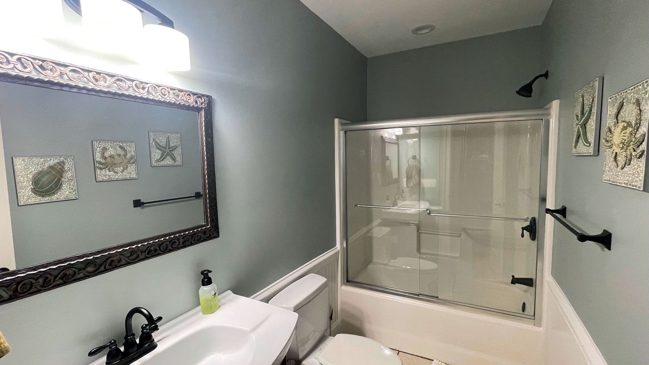 Photo of Bathroom in Chincoteague