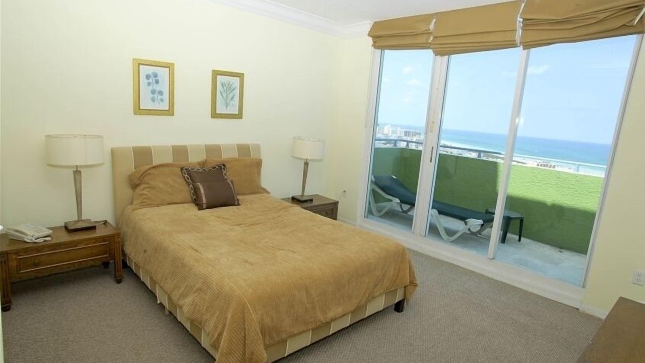 Photo of Bedroom in South of Fifth